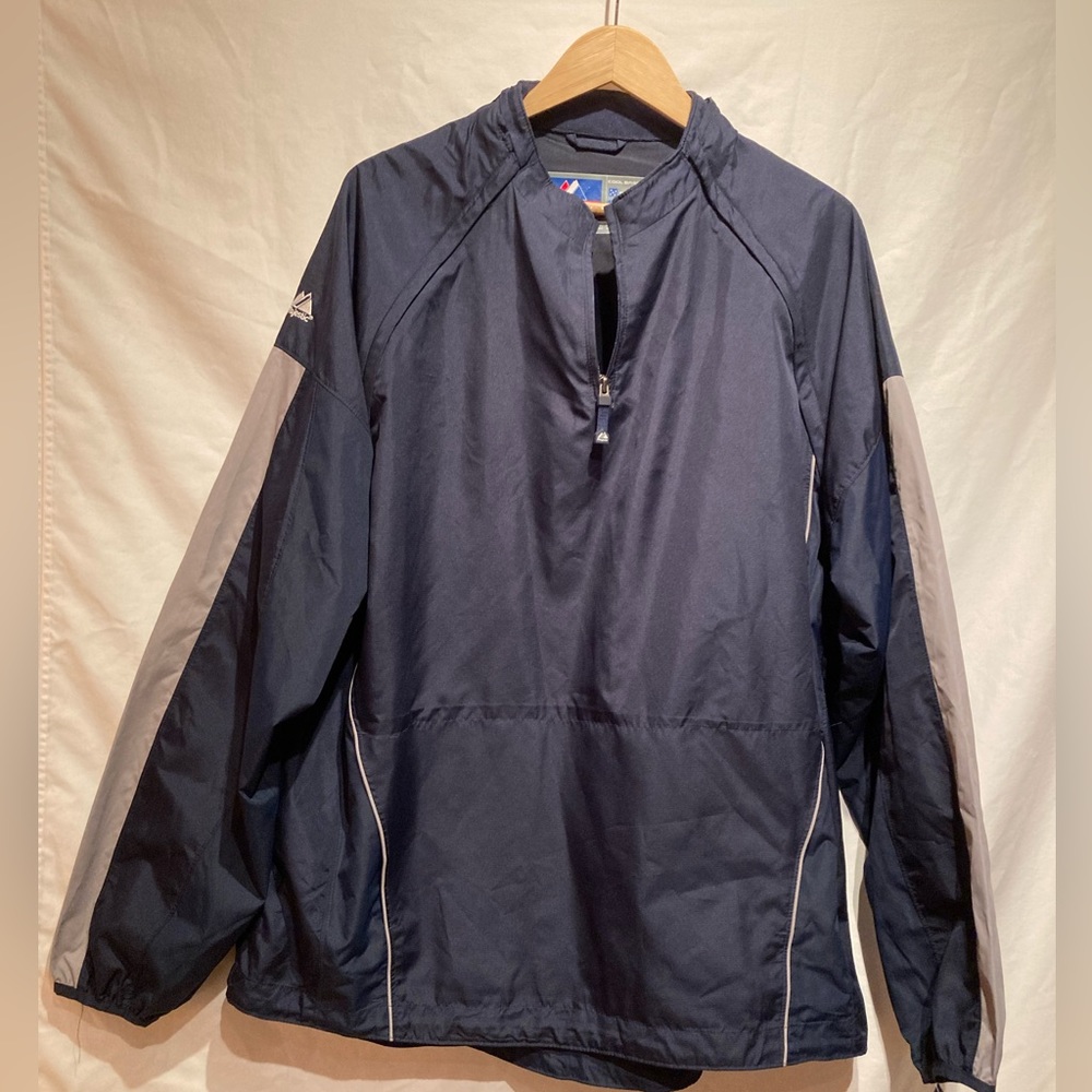 NWT! Majestic Cool Base Men’s Windbreaker. Navy blue with silver trim